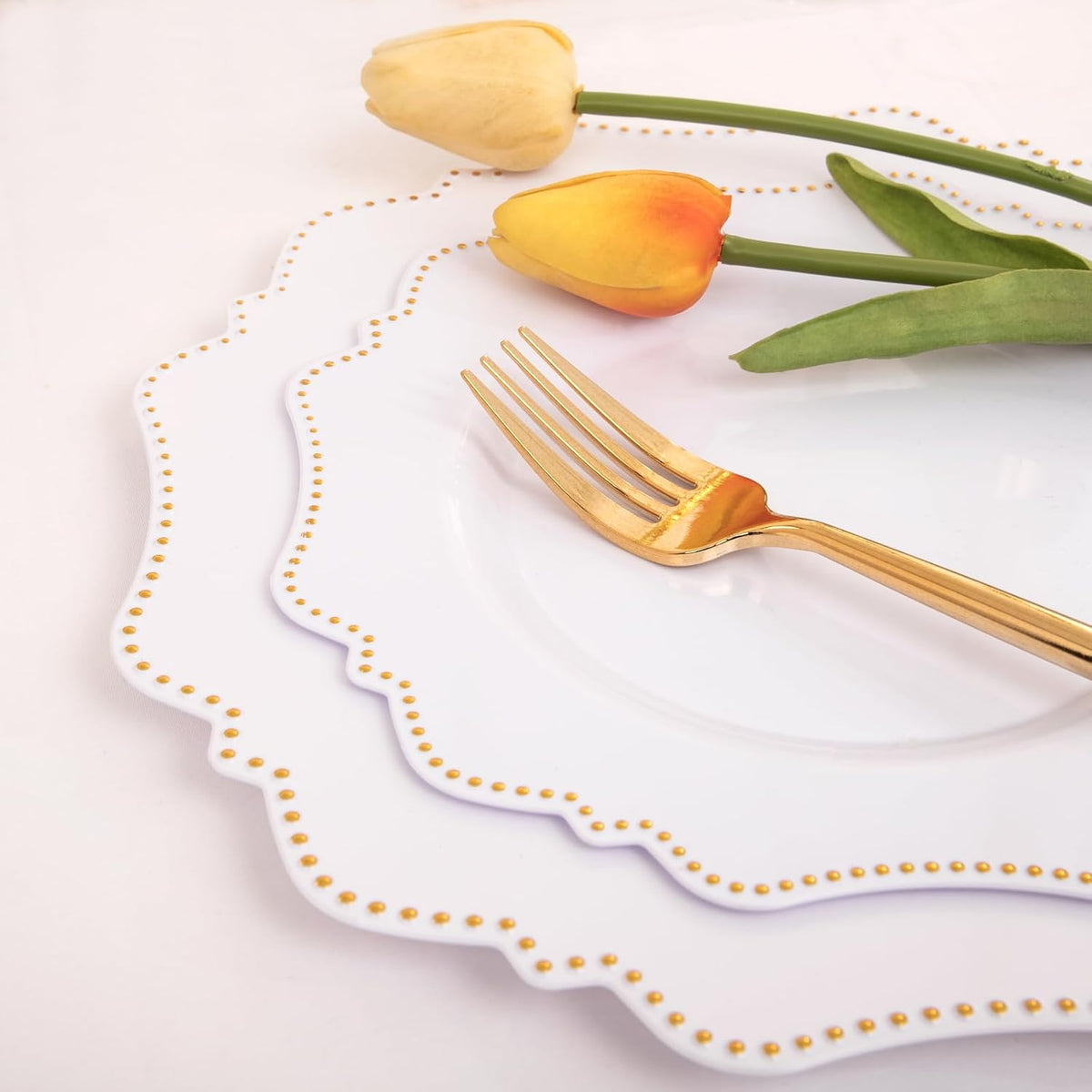 COLOSUS 175pcs Plastic Party Plates Disposable Plastic Dinnerware set. 25guests White Gold Dinner & Dessert Plates with Silverware Cups and Napkins for Party Dinner and Wedding