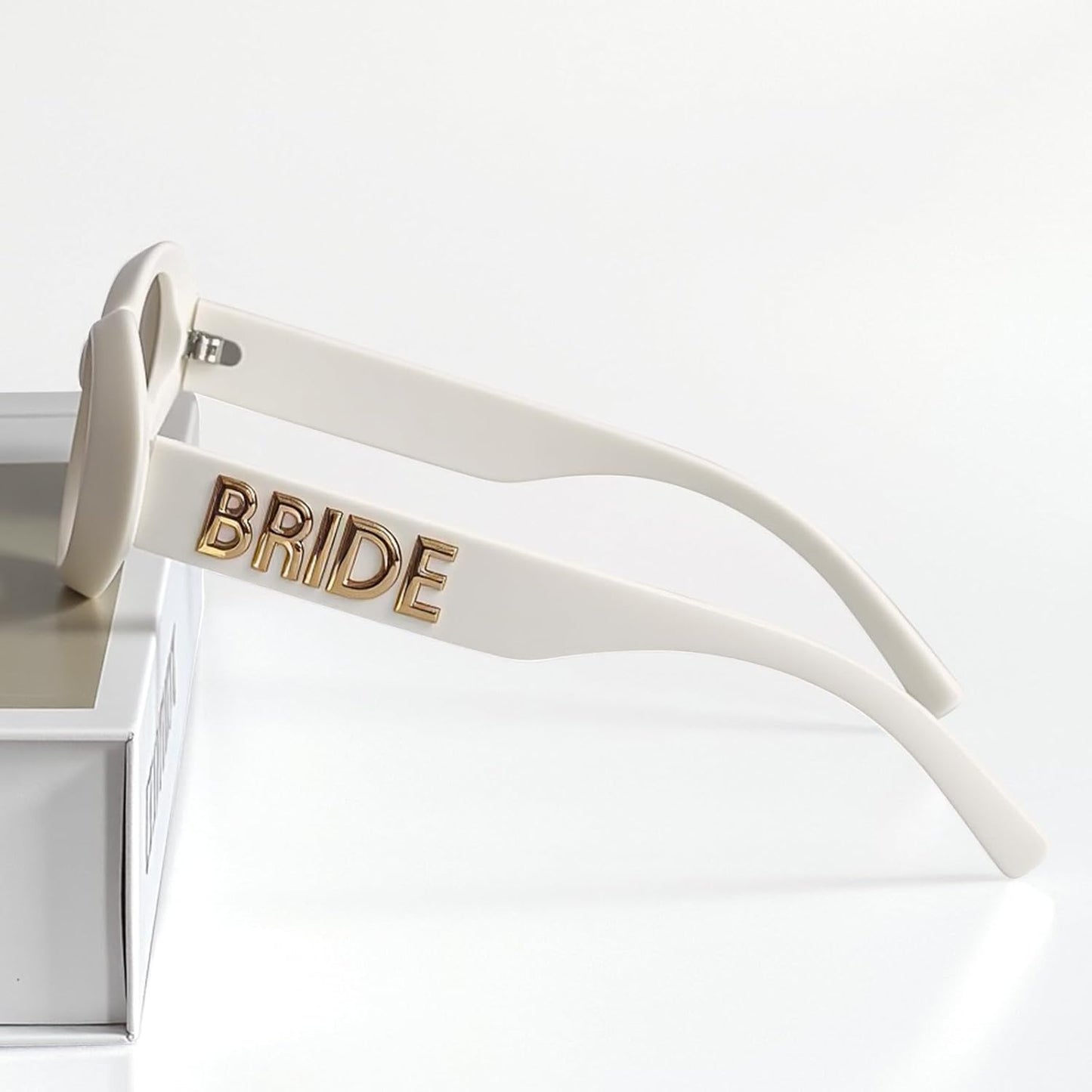 Bride to be Sunglasses, Bridal Shower Accessory, Cute Glasses for Women Bachelorette Party Decoration