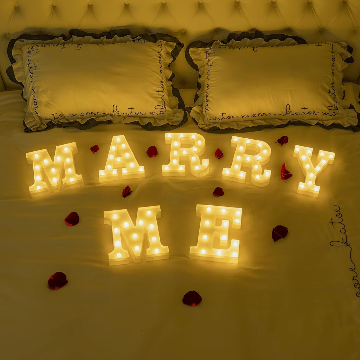 Foaky Rechargeable LED Letter Lights Sign Marquee Light Up Letters Sign for Night Light Wedding/Birthday Party Christmas Lamp Home Bar Decoration (O)