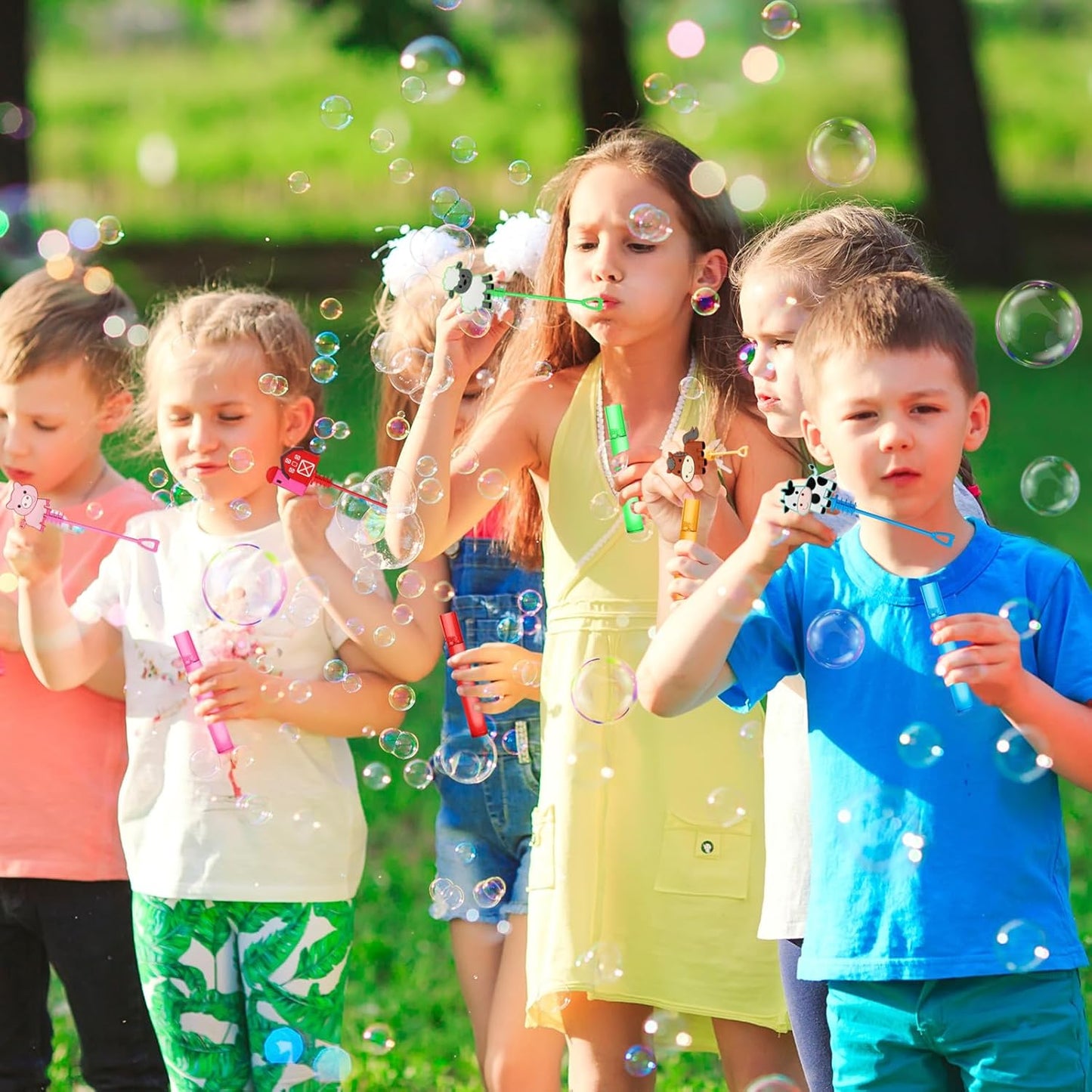 24 Farm Animal Party Favors Bubble Wands for Kids, Chicken Sheep Horse Cow Pig Mini Bubbles Wand Toys, Barnyard Farm Theme Birthday Party Supplies Goodie Gift Bag Stuffers Pinata Classroom Prizes