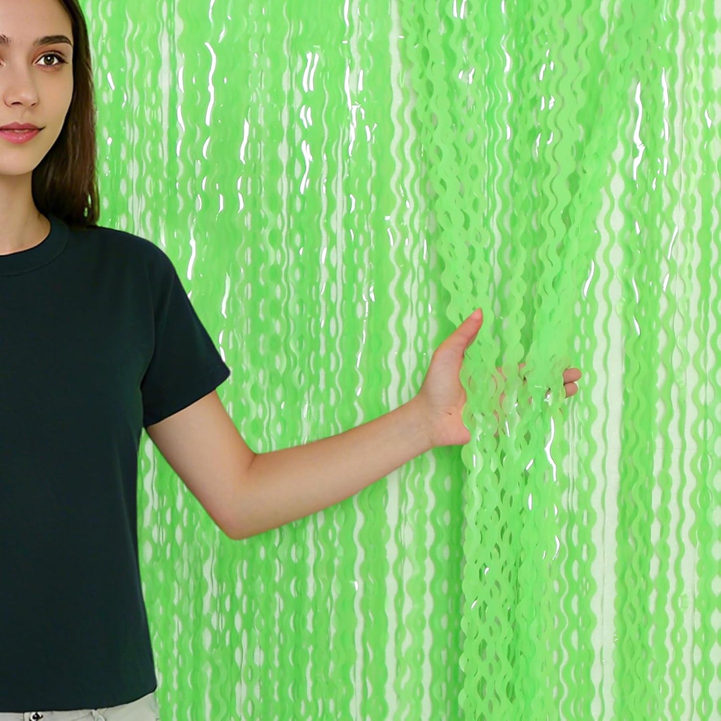 4 Pack Wavy Green Tinsel Backdrop Curtain - 3.3 ft x 6.6 ft Green Foil Fringe Curtains Photo Booth Prop Backdrop Streamer Birthday Party Decor