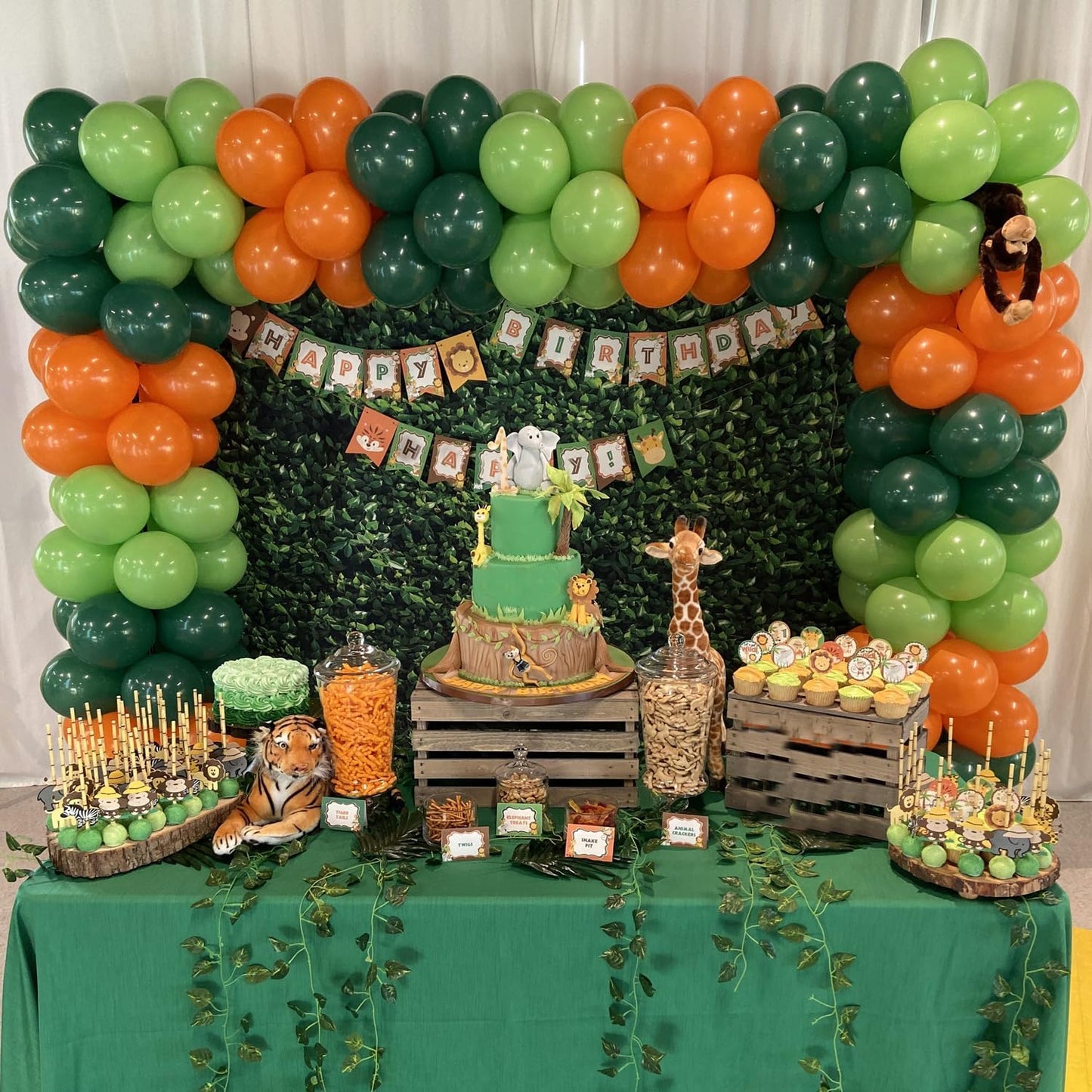 110pcs Dark Green Balloons 12 Inch Green Latex Balloon Arch Kit for Birthday Baby Shower Anniversary Graduation Wedding Party Decorations