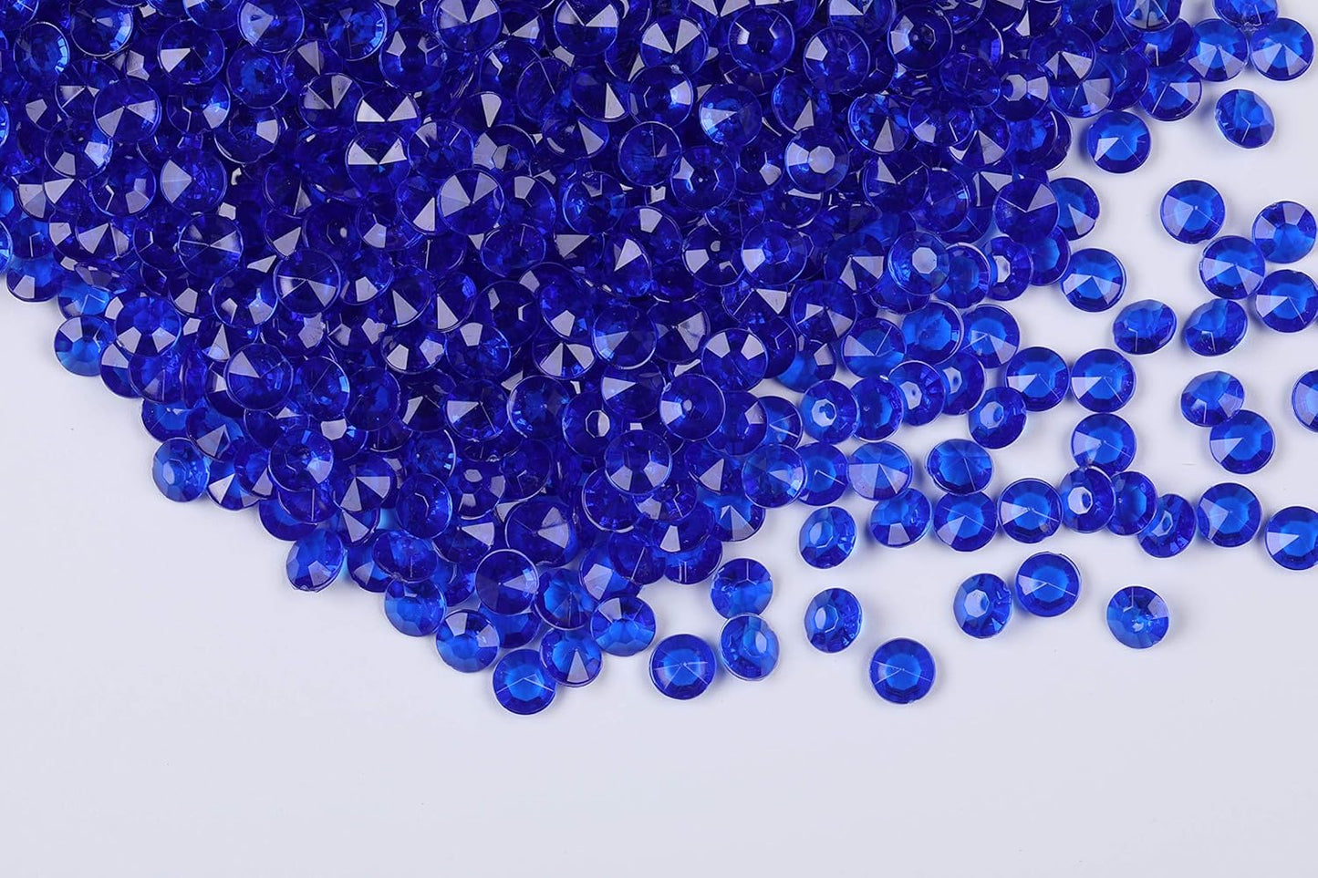 2000pcs Platic Acrylic Gems Fake Acrylic Diamonds Vase Filler Beads Faux Diamond Crystals Jewels for Makeup Brushes Holder Table Scatter Confetti Party Arts Crafts Birthday Wedding Decor