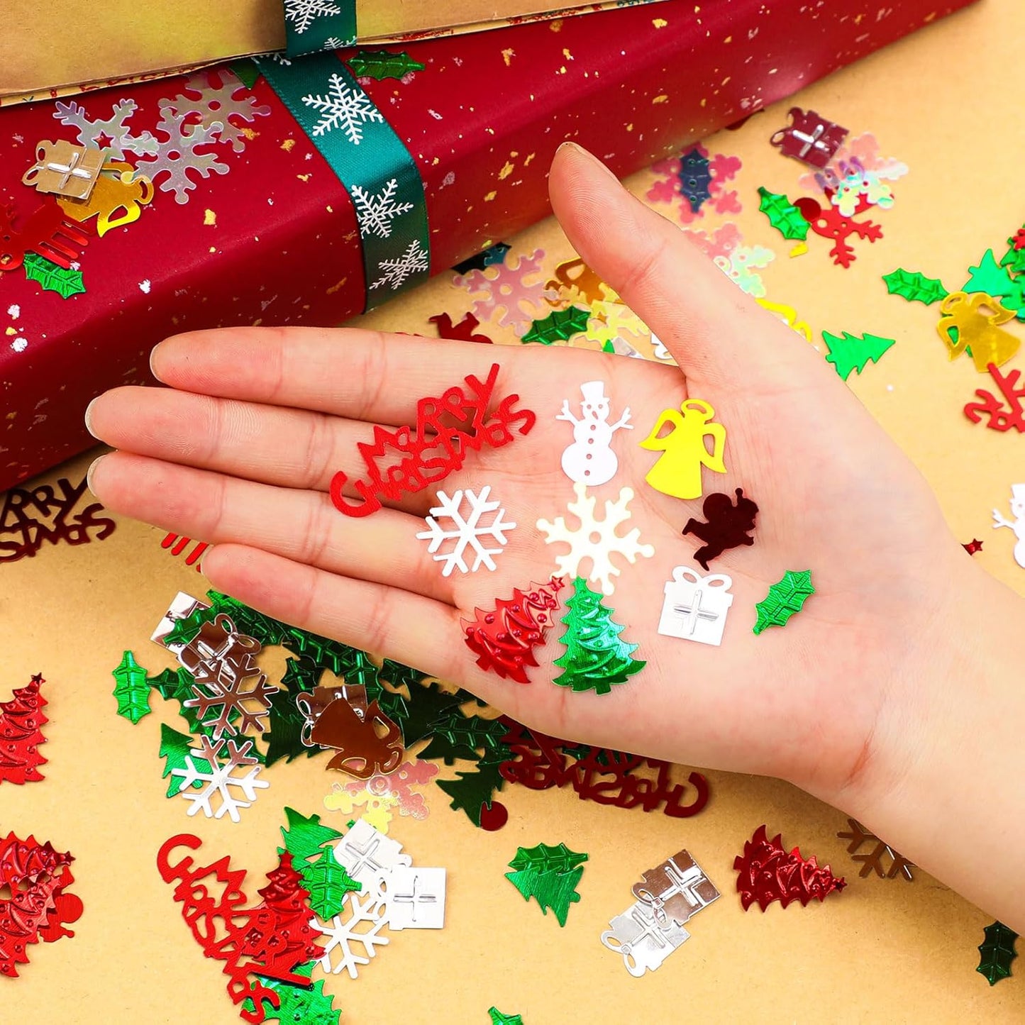 MARFOREVER Christmas Day Confetti Glitter Table Decorations Party Scatter Confetti, Red Green White Party Decorations Table Confetti Sprinkles Snowflake Santa Elk for Christmas Party Supplies Decor